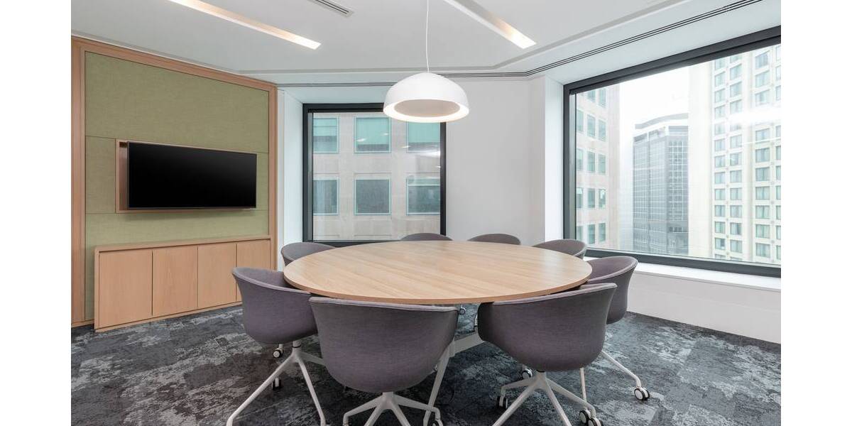 Privater Büroraum für 4 Personen in Regus Uhlandstraße zimmer