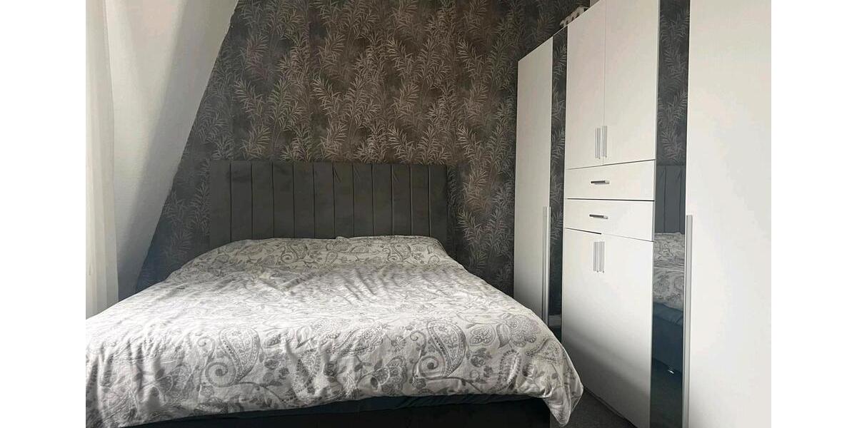 Etagenwohnung Flörsheim am Main - 3 Zimmer, 90 m&sup2;, 1.500&euro; | Angebot:25017582