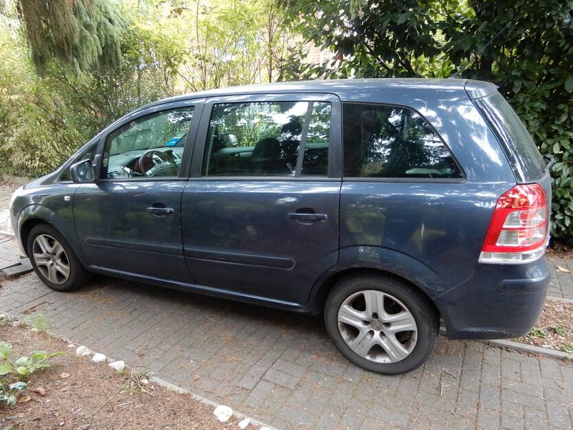 Opel Zafira 214.000 km 2.350 € Zwingenberg 64673