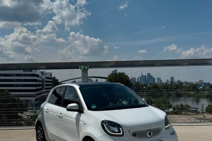 Smart ForFour 47.534 km 9.700 &euro; Offenbach am Main 63067