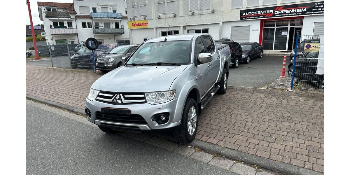 Mitsubishi L200 140.000 km 15.900 &euro; Oppenheim 55276