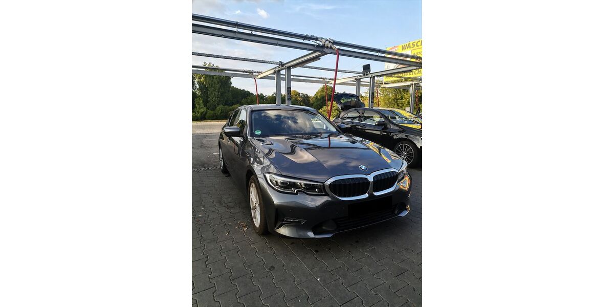 BMW 330 93.000 km 26.500 &euro; Hofheim am Taunus 65719