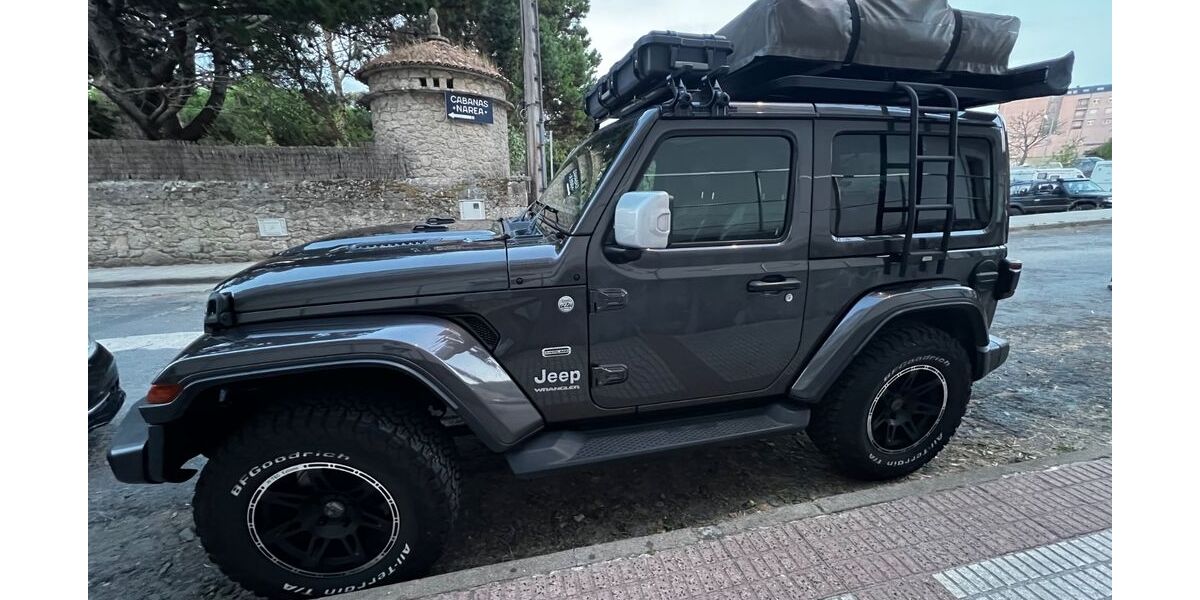 Jeep Wrangler 102.000 km 39.500 &euro; Frankfurt 65929