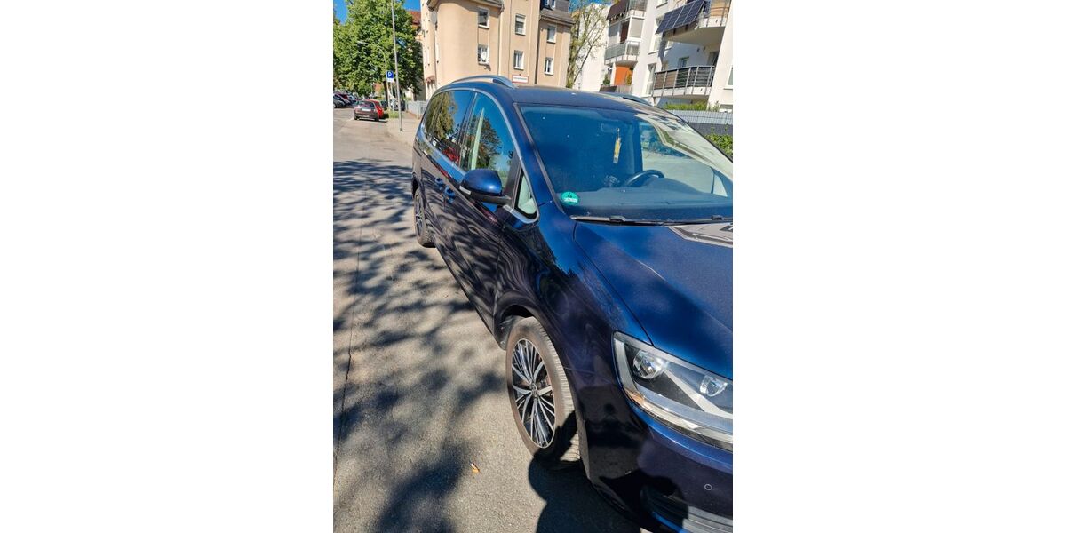 VW Sharan 270.322 km 10.950 &euro; Frankfurt am Main 60386