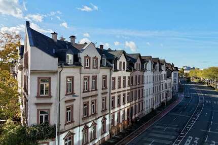 Haus zum Kaufen in Darmstadt 820.000 € 267.4 m² 12 zimmer