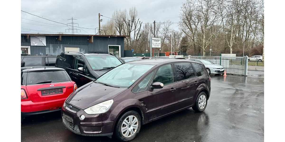 Ford S-Max 233.470 km 3.499 &euro; Frankfurt am Main 60486