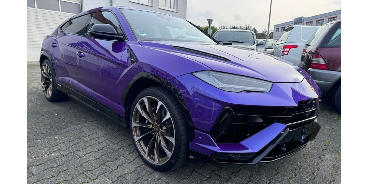 Lamborghini Urus 8.500 km 275.000 &euro; Rödermark 63322