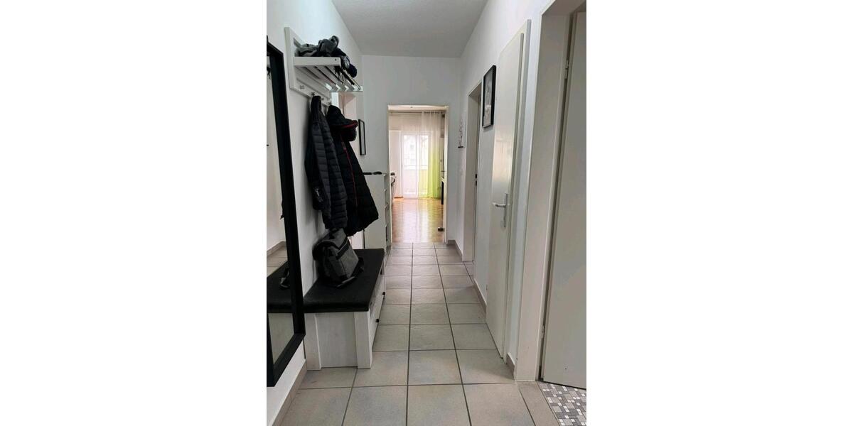 Dachgeschoßwohnung Dietzenbach - 3 Zimmer, 70 m&sup2;, 900&euro; | Angebot:25427556