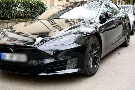 Tesla Model S 212.000 km 19.500 &euro; Offenbach am Main 63067