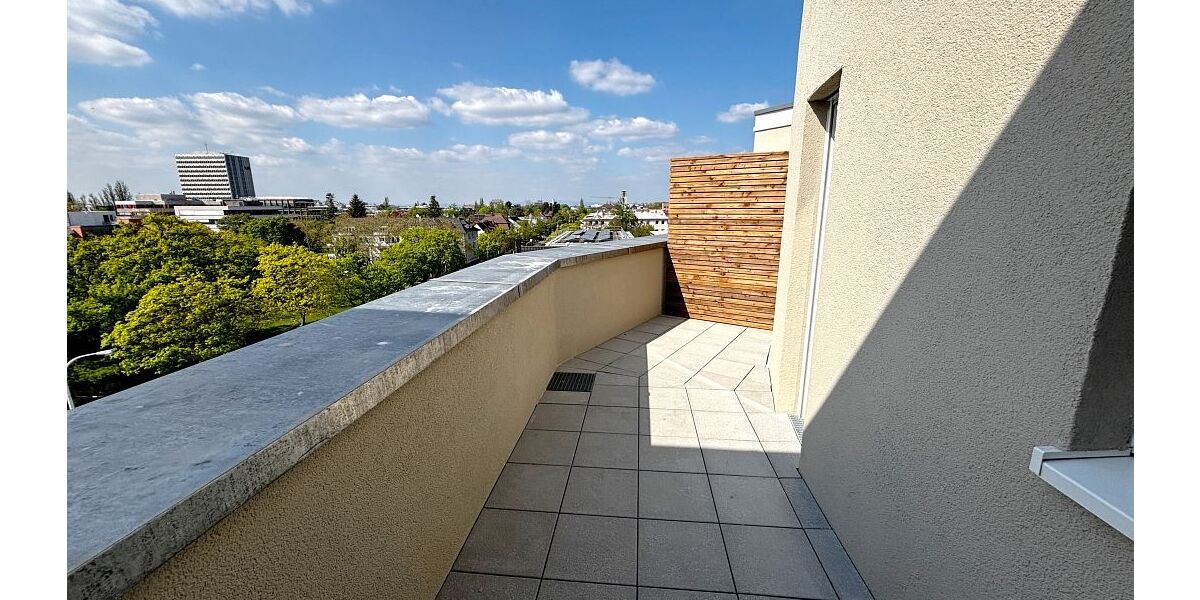 Helligkeit & Eichenholz: Barrierefreie 3-Zimmer-Wohnung mit West-Dachterrasse & Fernblick. - 3- Darmstadt Darmstadt/Vororte | Angebot:26221652