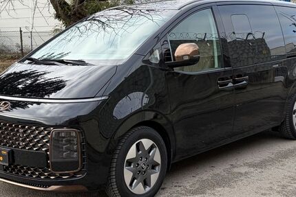 Hyundai STARIA 72.000 km 32.990 &euro; Flörsheim am Main 65439