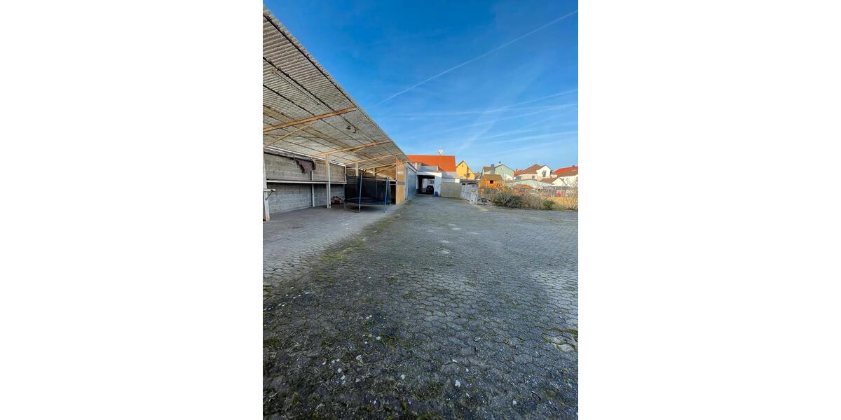 Mehrgenarationhaus mit genehmigten Bauprojekt 8 zimmer