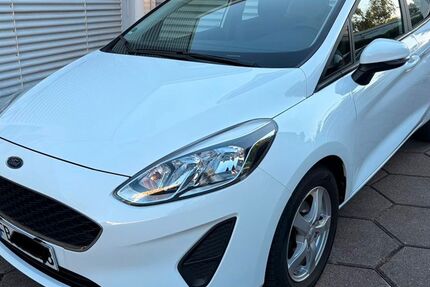 Ford Fiesta 13.900 km 11.590 &euro; Frankfurt 60435