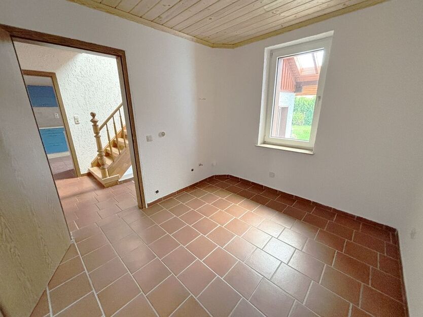 Charmantes Einfamilienhaus mit vielseitig nutzbarem Nebengebäude 5 zimmer