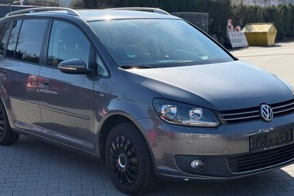 VW Touran 150.000 km 8.999 &euro; Heusenstamm 63150
