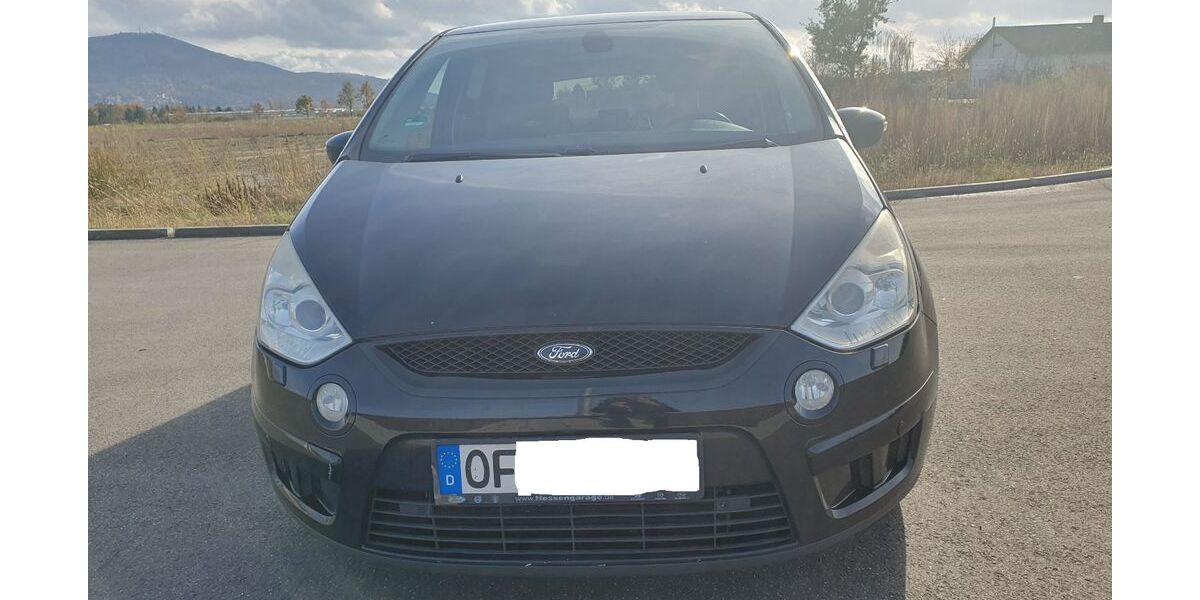 Ford S-Max 233.000 km 4.100 € offenbach 63073