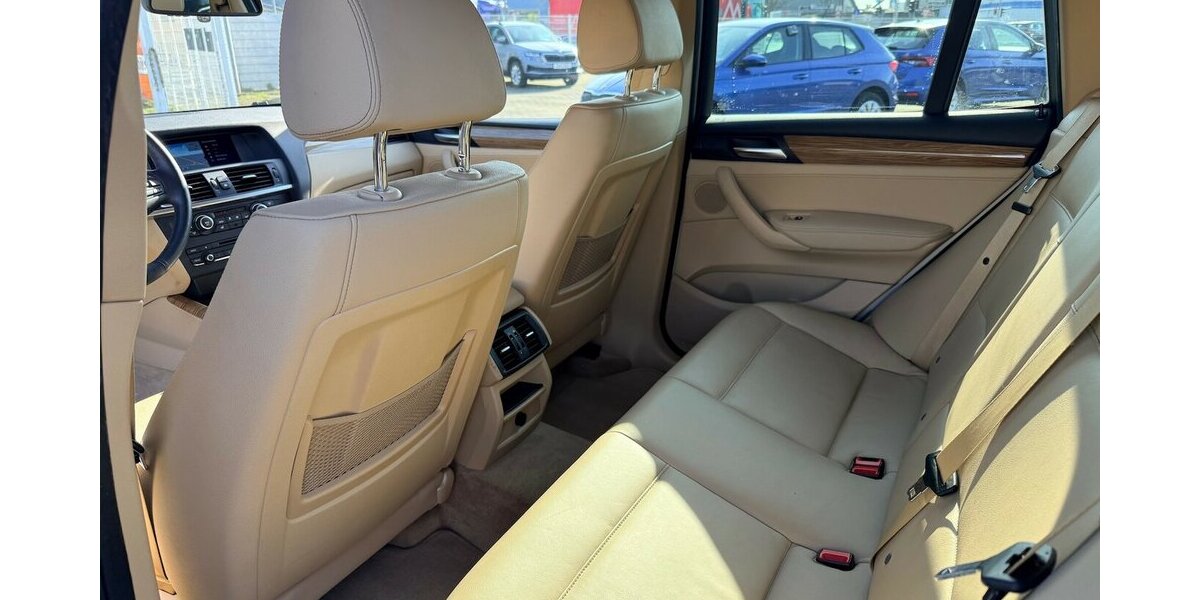 BMW X3 xDrive28i xLine/Panorama/Navi/Kamera 129.200 km 11.590 &euro; Frankfurt 60386