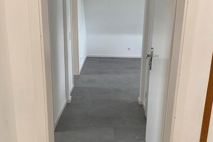 Sanierte Dachgeschosswohnung+ Dachboden in Rüsselsheim am Main zimmer