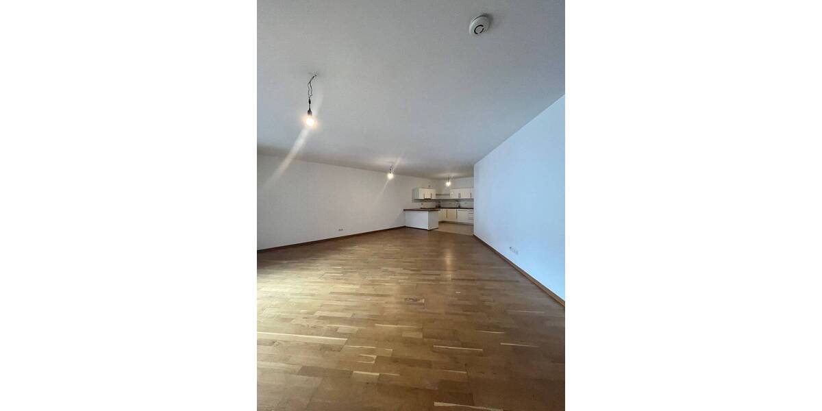 Etagenwohnung Frankfurt am Main Westend-Nord - 2 Zimmer, 82 m&sup2;, 1.539&euro; | Angebot:26393100