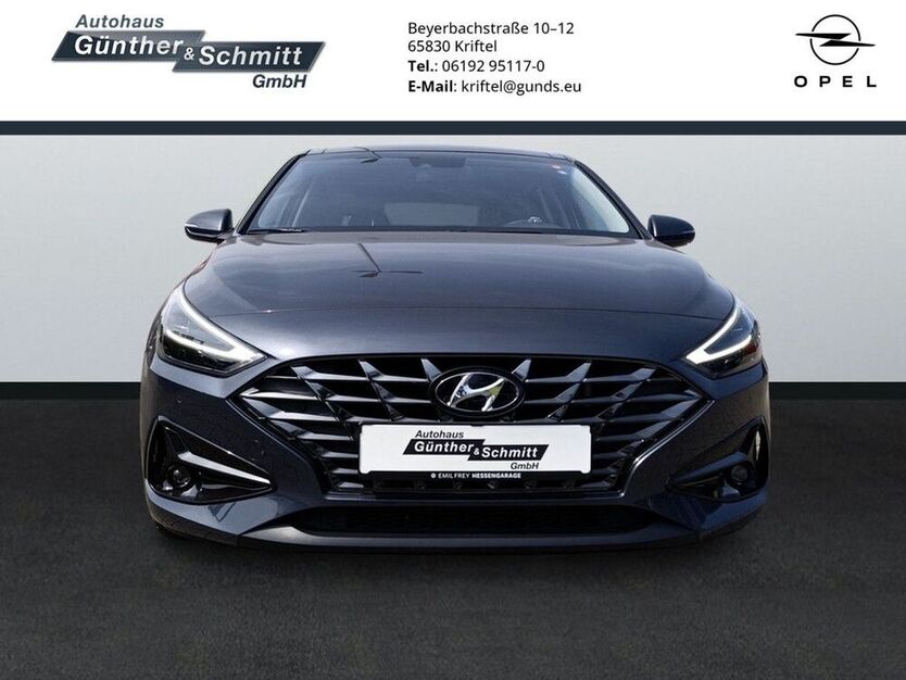 i30