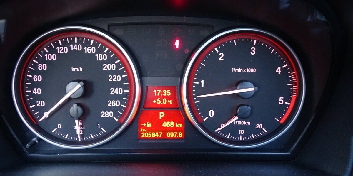 Jeep Commander 3.0 V6 CRD Limited 118.000 km 14.890 &euro; Rodgau 63110
