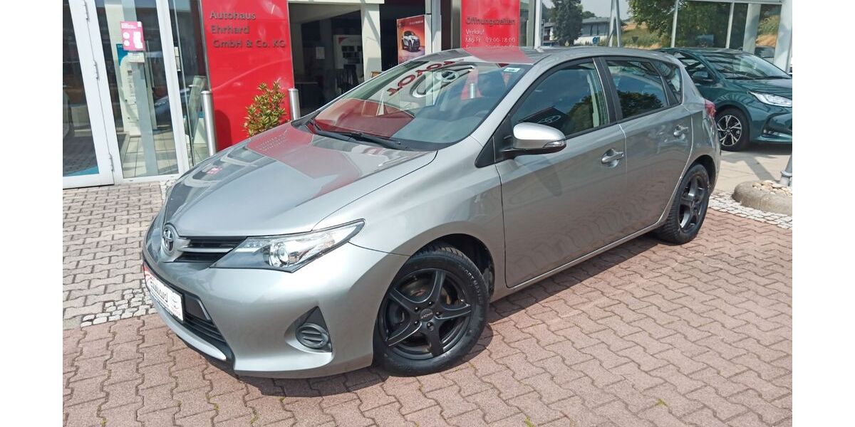 Toyota Auris 88.827 km 10.490 &euro; Brensbach 64395