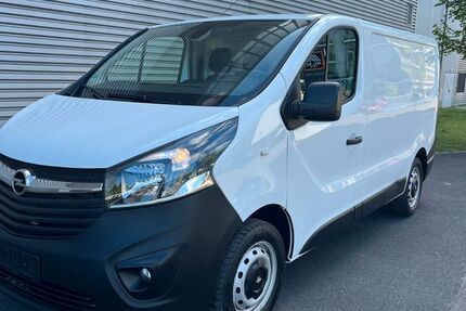 Opel Vivaro 84.000 km 13.290 &euro; Frankfurt am Main 65933