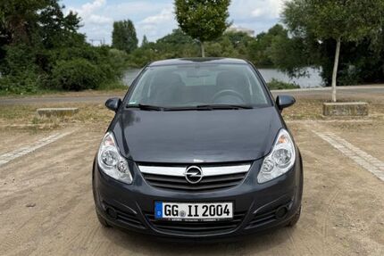 Opel Corsa 220.214 km 2.050 &euro; Rüsselsheim am Main 65428