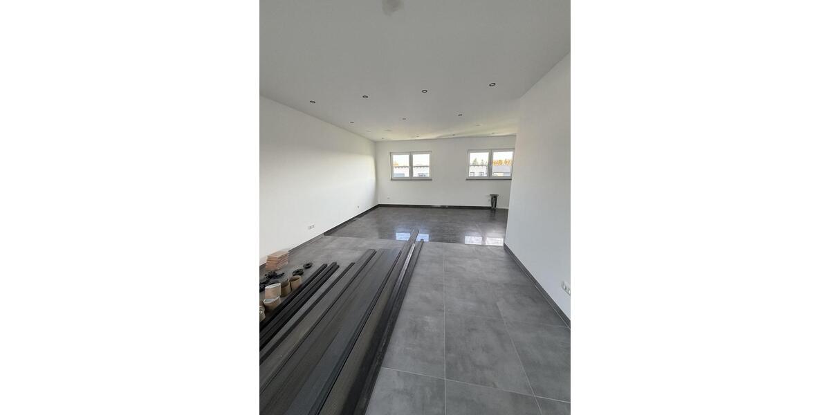 NEUBAU Doppelhaushälfte – Optimal für Arbeiten & Wohnen unter einem Dach (Erstbezug) 7 zimmer