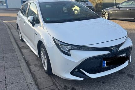 Toyota Corolla 199.000 km 14.900 &euro; Offenbach am Main 63073