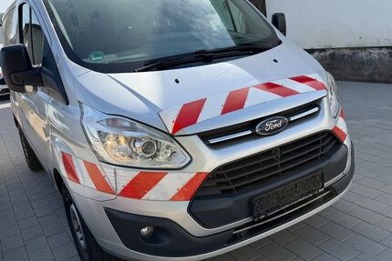 Ford Transit Custom 192.000 km 7.900 &euro; Alsbach 64665