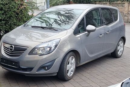 Opel Meriva 49.010 km 6.300 &euro; Bürstadt 68642