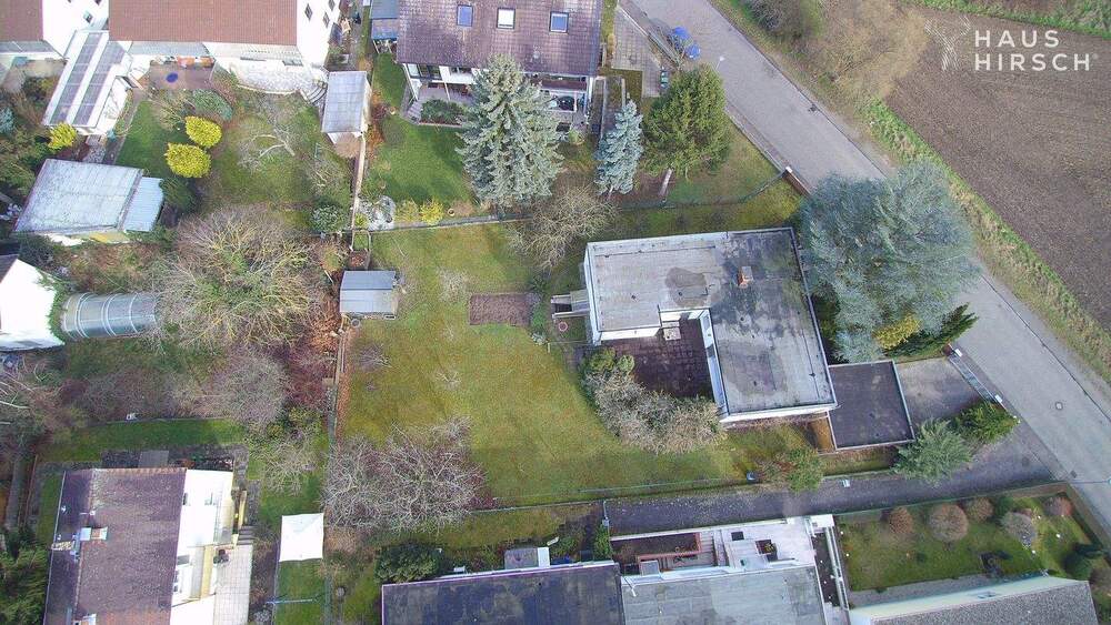 Bungalow mit großem Grundstück zimmer