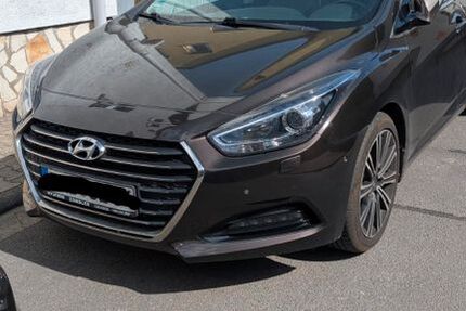 Hyundai i40 145.000 km 8.999 &euro; Höchst 64739