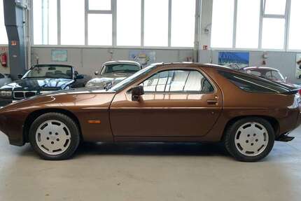 Porsche 928 131.750 km 49.950 &euro; Frankfurt am Main 60388