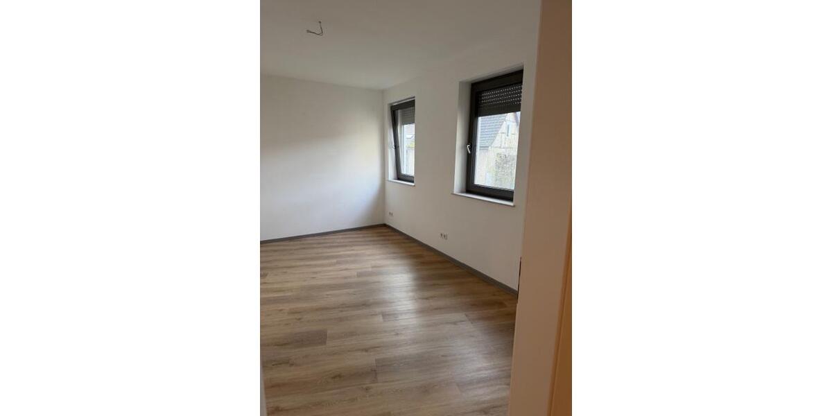 Etagenwohnung Bensheim - 3 Zimmer, 110 m&sup2;, 1.100&euro; | Angebot:26446281