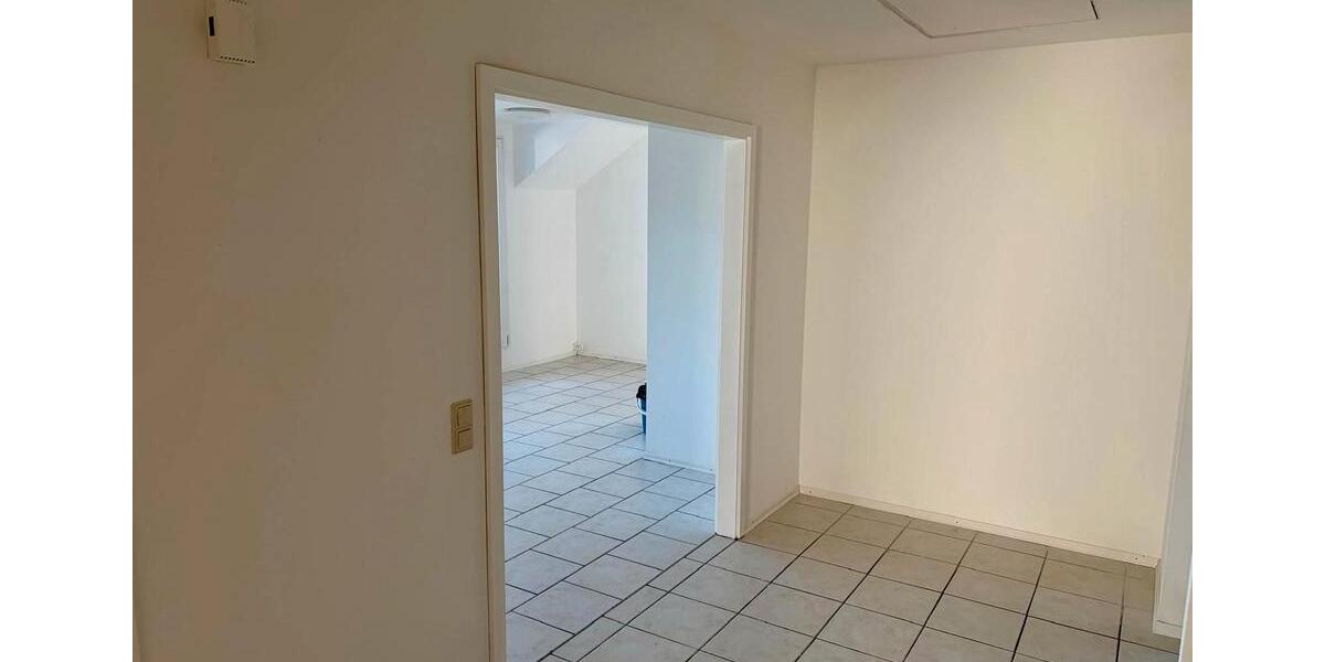 Dachgeschoßwohnung Laudenbach - 3 Zimmer, 135 m&sup2;, 359.000&euro; | Angebot:26094598