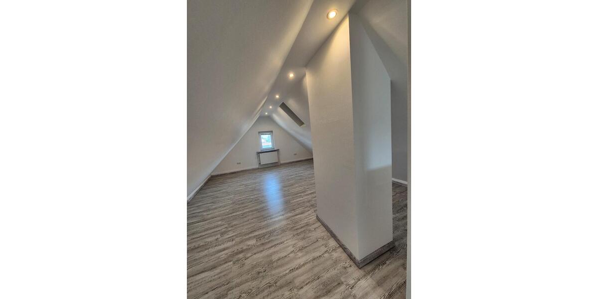 Maisonettenwohnung Gernsheim - 2 Zimmer, 90 m&sup2;, 980&euro; | Angebot:26148645