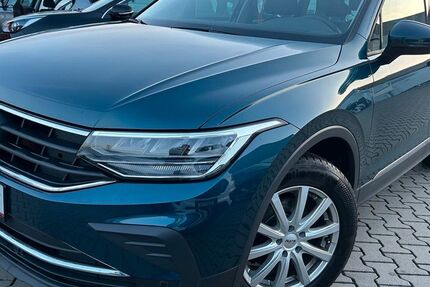 VW Tiguan 95.900 km 25.490 &euro; Babenhausen 64832