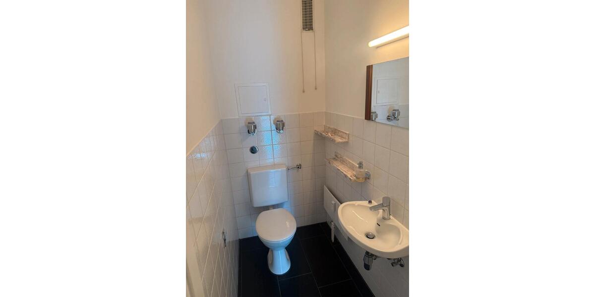 Etagenwohnung Offenbach am Main Hafen - 2.5 Zimmer, 83 m&sup2;, 1.240&euro; | Angebot:26338594