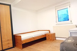 Biete EIN Zimmer in 3er WG 1 zimmer