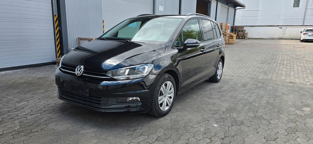 VW Touran 285.573 km 8.999 &euro; Darmstadt 64293