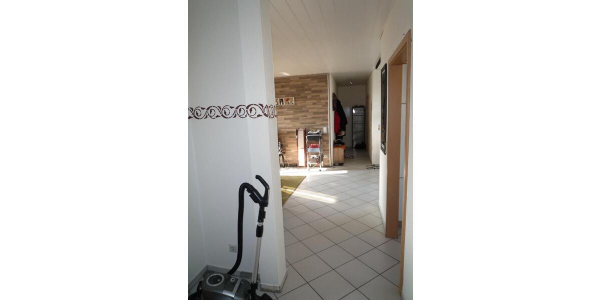 3 ZKB* DG* KFZ-Stellpl* tgl.Duschbad* kpl.gefliest* max 1-3 Pers* Pfungstadt-Eschollbrücken - Dachgeschoßwohnung Pfungstadt / Eschollbrücken Eschollbrücken | Angebot:26882915