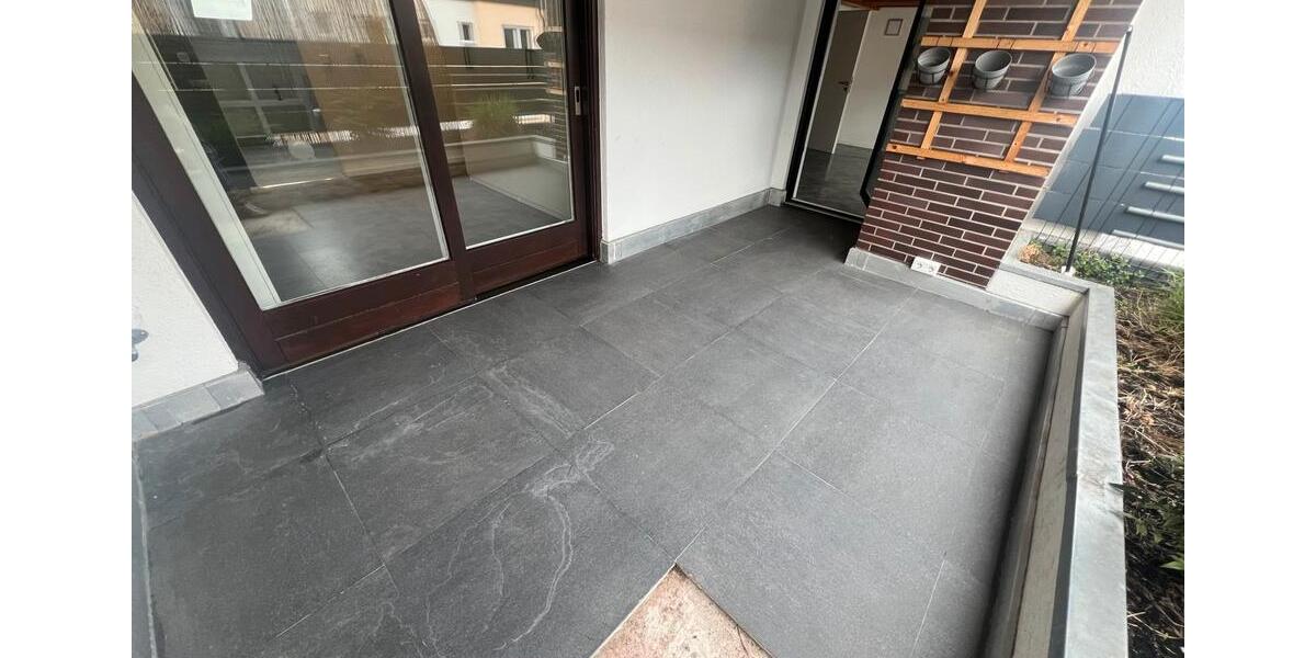 Dachgeschoßwohnung Offenbach am Main Hafen - 2.5 Zimmer, 82 m&sup2;, 320.000&euro; | Angebot:26727373
