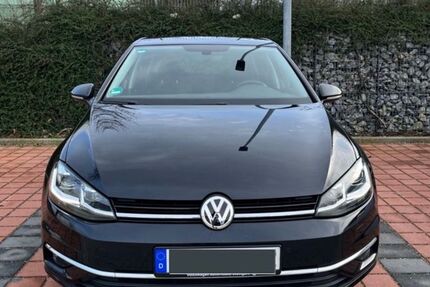 VW Golf 171.000 km 11.000 &euro; Hochheim am Main 65239