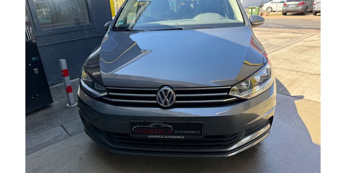 VW Touran 143.400 km 14.390 &euro; Schaafheim 64850