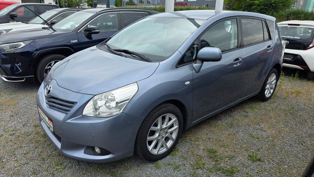 Toyota Verso 134.400 km 9.670 &euro; Bensheim 64625
