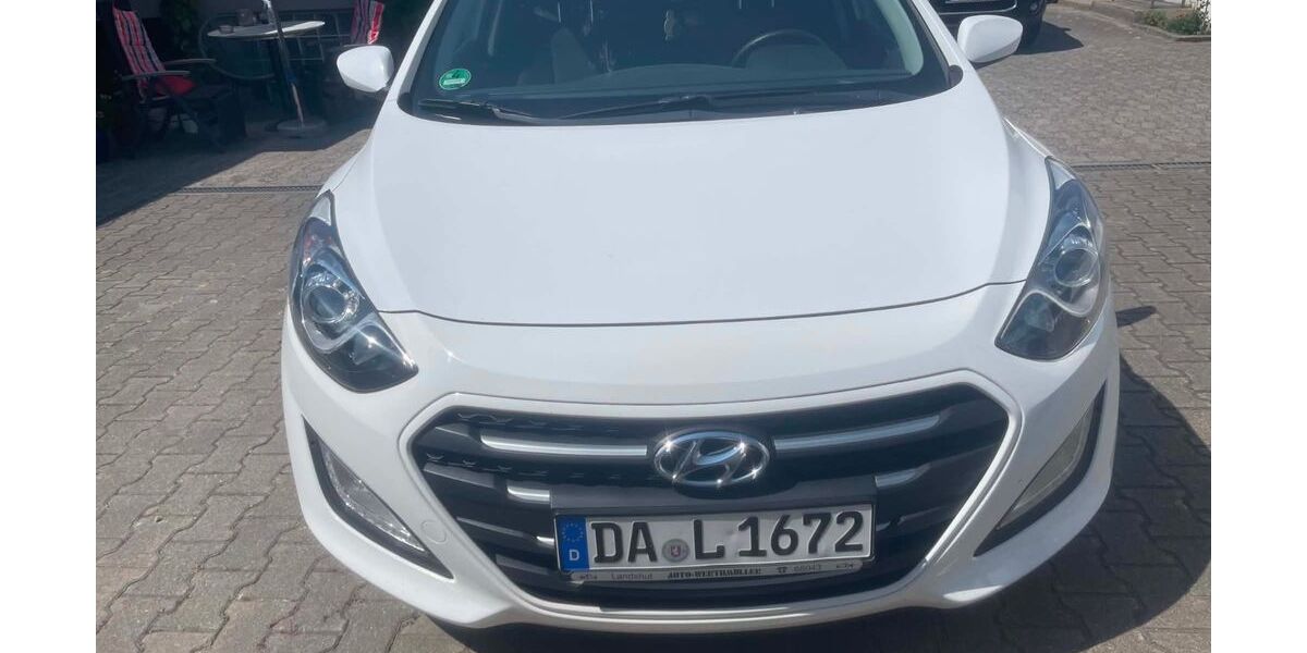 Hyundai i30 193.000 km 4.990 &euro; Pfungstadt 64319