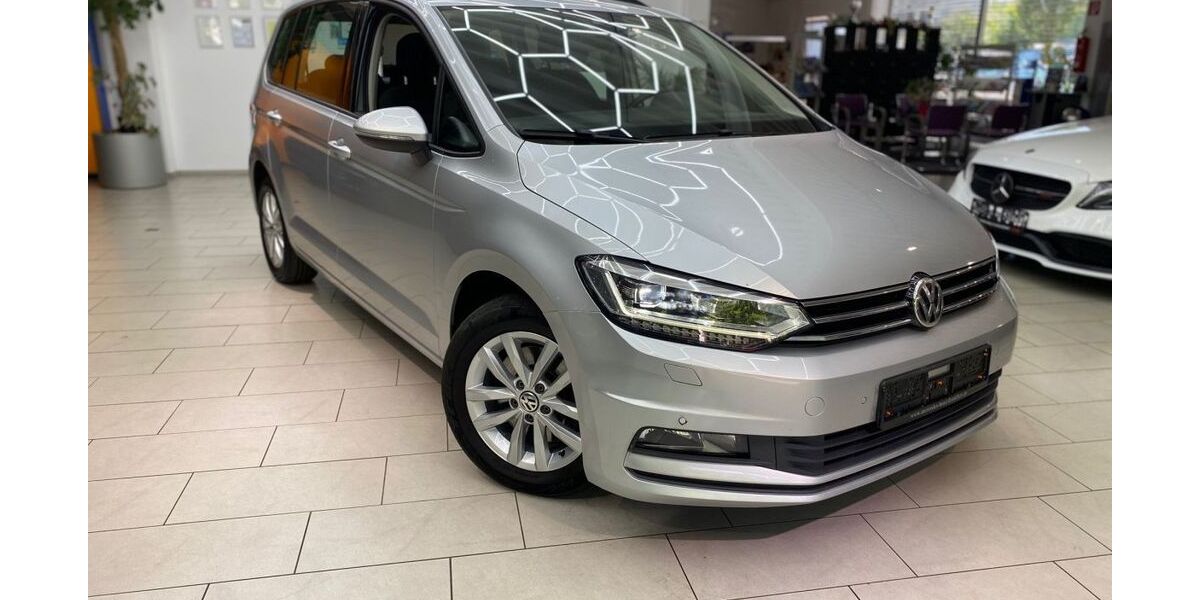 VW Touran 142.826 km 16.900 &euro; Neu-Isenburg 63263