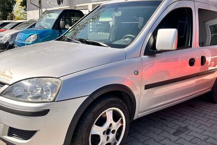 Opel Combo 204.000 km 1.390 € Riedstadt 64560